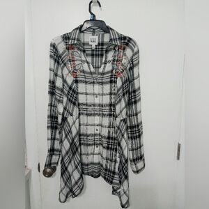 Code Bleu Long Sleeve Plaid Button Down Floral Emroider Tunic Blouse